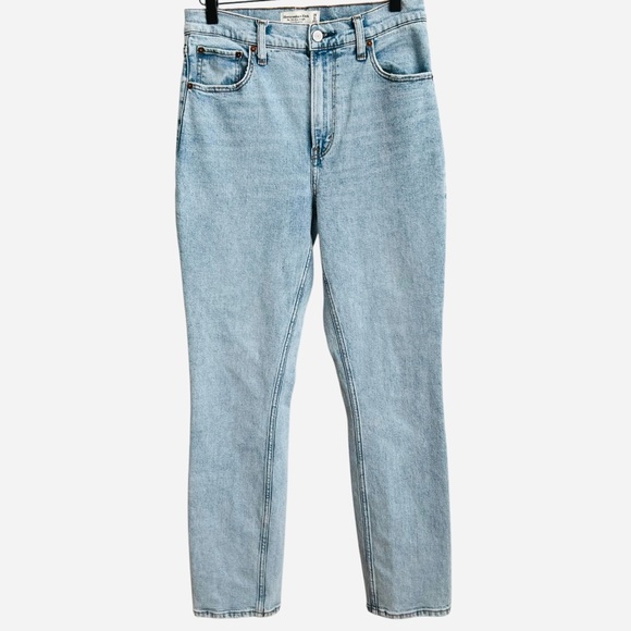 Abercrombie & Fitch Ultra High Rise 90's Slim Straight Jeans 28 Short - Picture 10 of 10